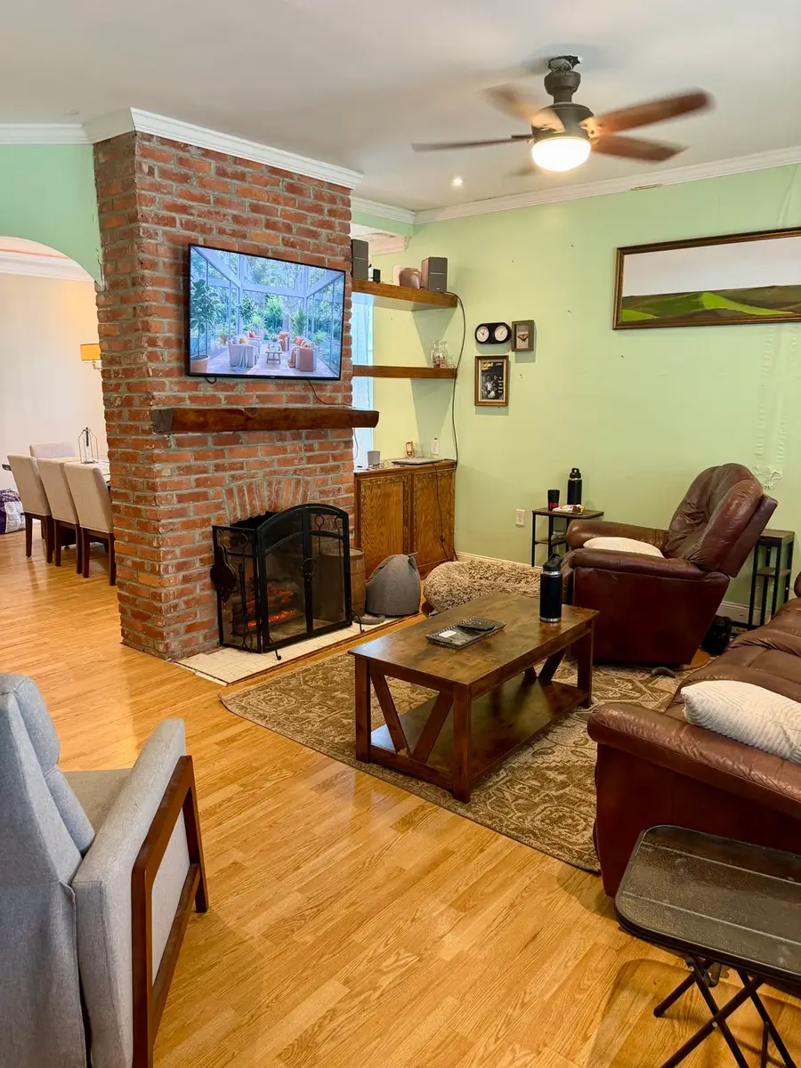 115 E Woodford Avenue, Pittsburgh, PA 15210 - #2