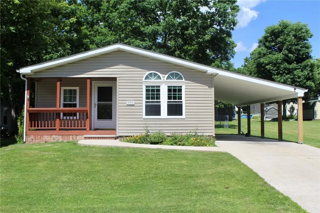 806 Center St, Boswell, PA 15531 - #1