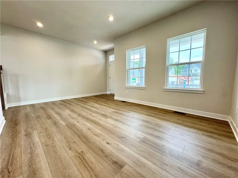 213 Winthrop Dr., Venetia, PA 15367 - #3