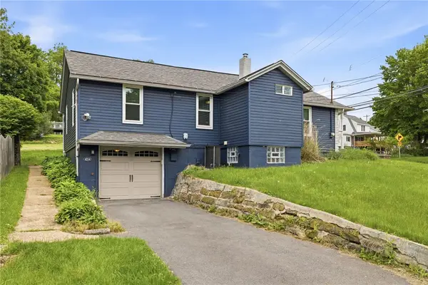 4214 New Texas Rd, Pittsburgh, PA 15239