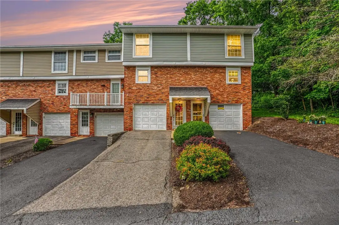 5495 Library Rd #10, Bethel Park, PA 15102 - #1