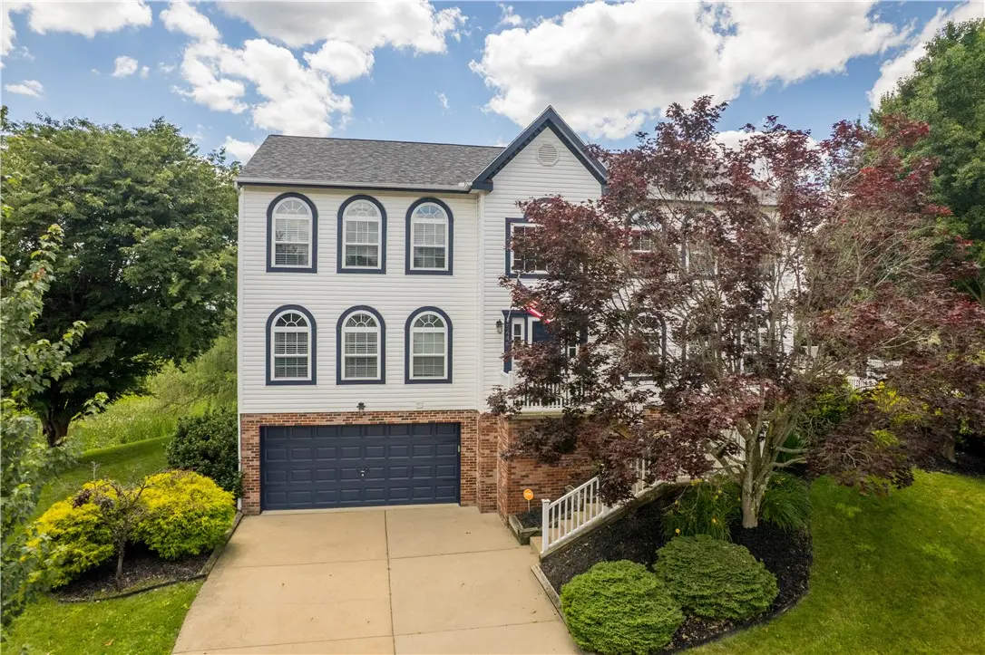 544 Grandshire Dr, Cranberry, PA 16066 - #1