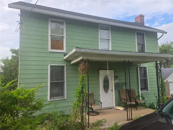 1302 Oaklawn Dr, Latrobe, PA 15650