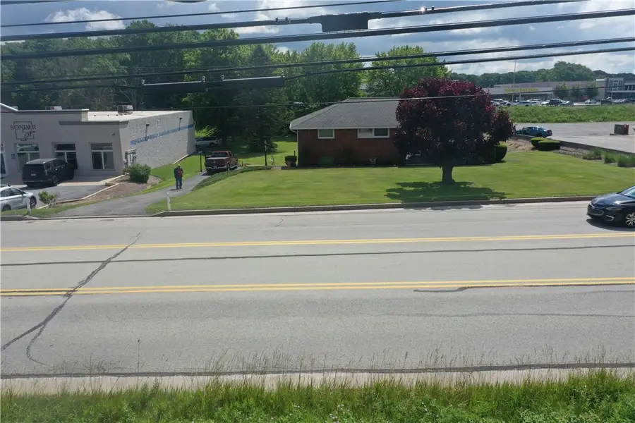 1654 N Center Ave, Somerset, PA 15501 - #2