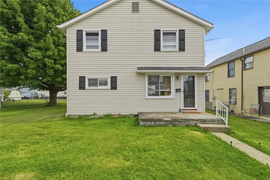 25 Lincoln Ave, Irwin, PA 15642 - #2