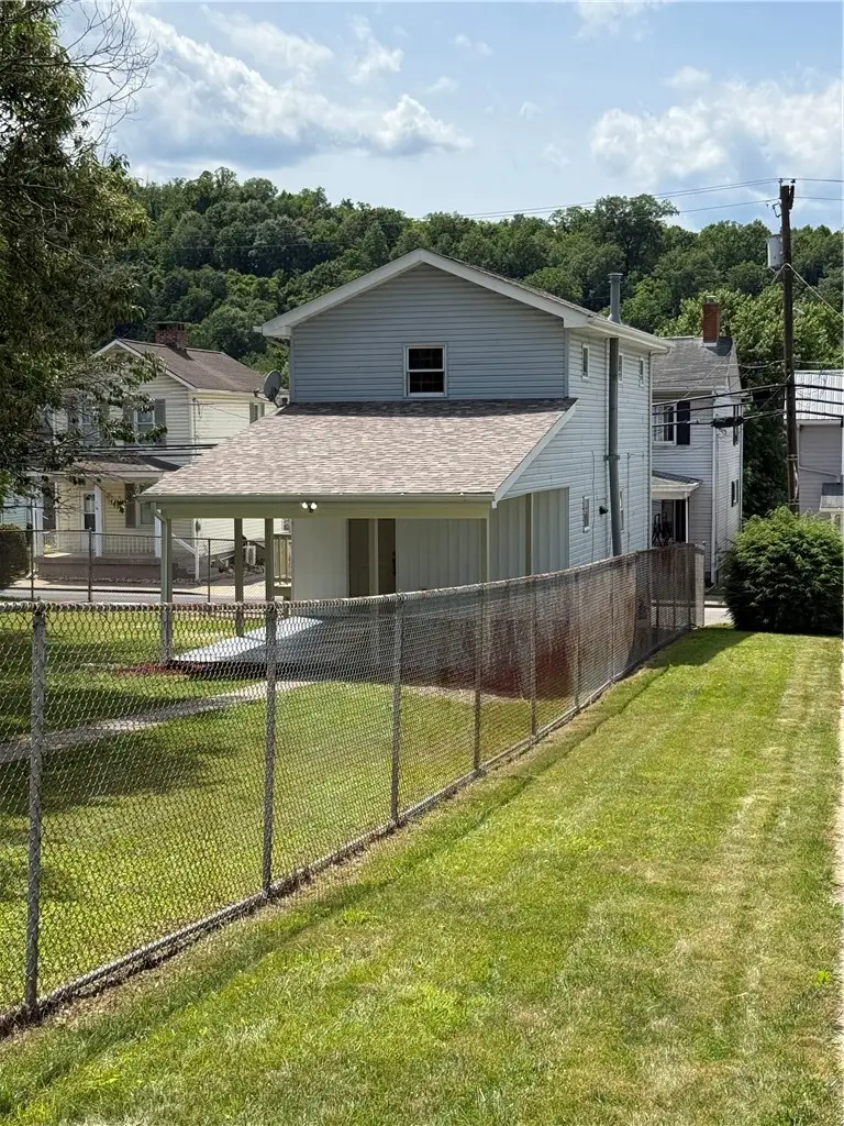 314 N Water St, West Newton, PA 15089 - #2