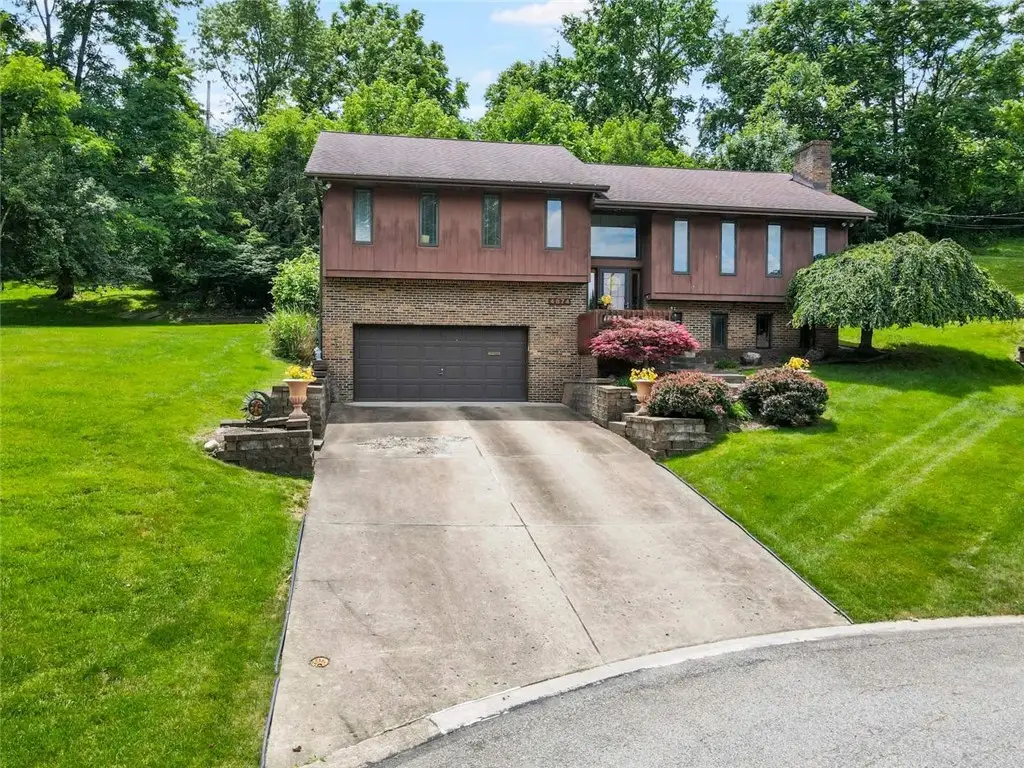 4874 Leona Dr, Pittsburgh, PA 15227 - #1