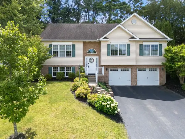 74 Laurel Dr, Greensburg, PA 15601