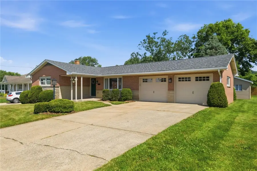 306 Pine St, Zelienople, PA 16063 - #2