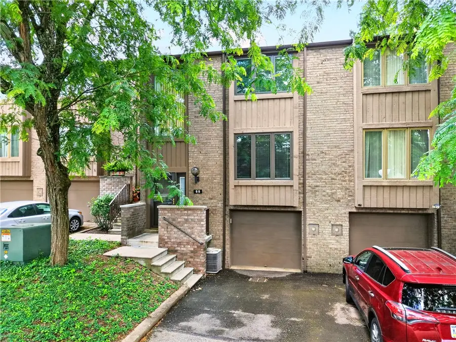 55 Maple Ct, Pittsburgh, PA 15237 - #2