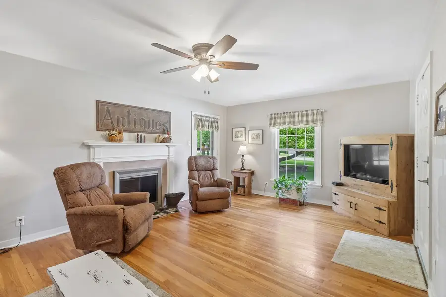 405 Vineyard Drive, Gibsonia, PA 15044 - #3