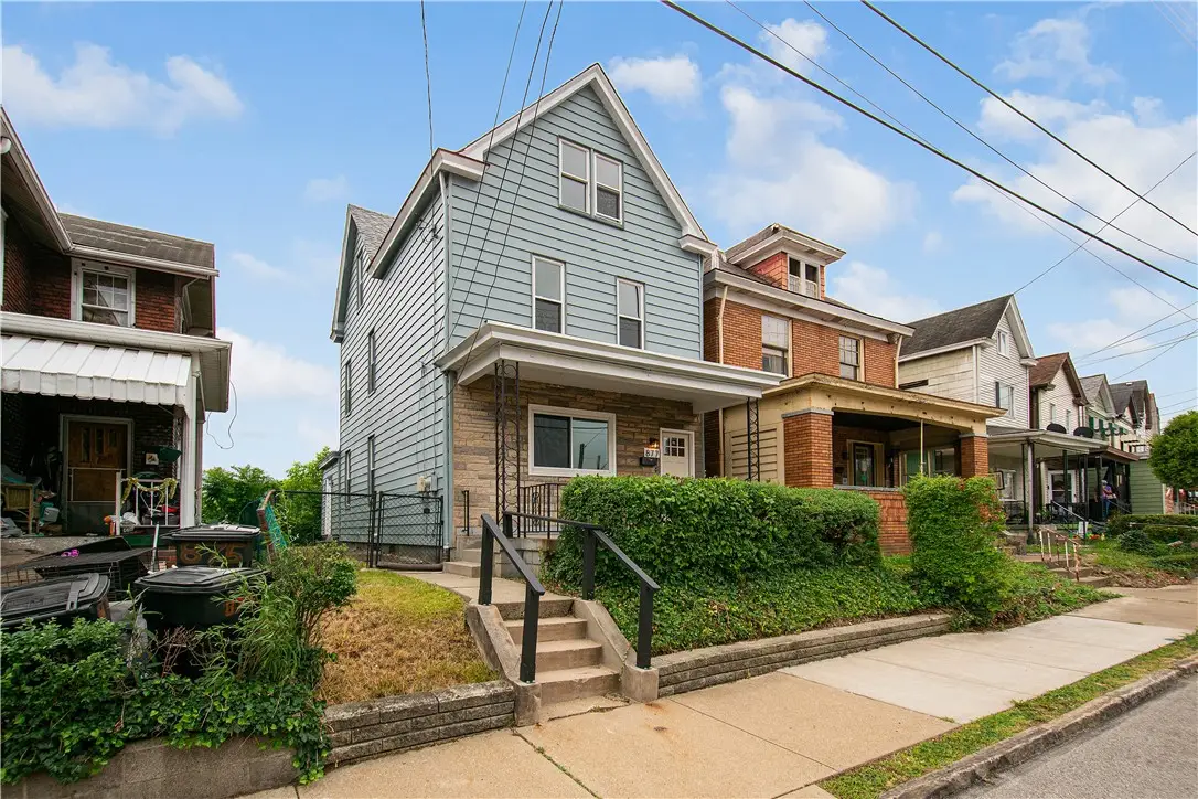 877 E 11th Ave, Homestead, PA 15120 - #1