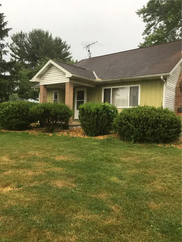171 Campmeeting Rd, Clinton, PA 15026