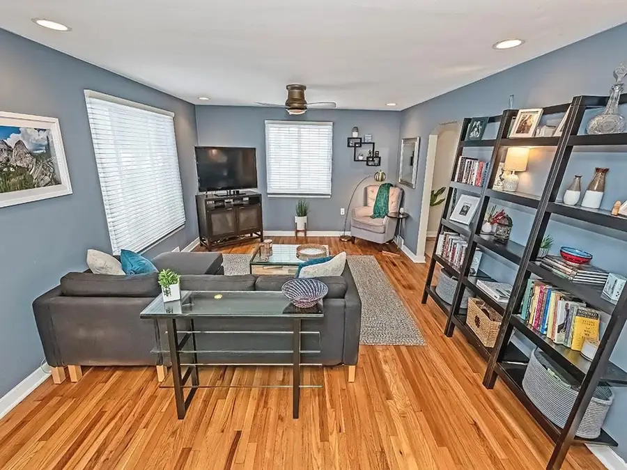 461 Sleepy Hollow Road, Pittsburgh, PA 15228 - #3