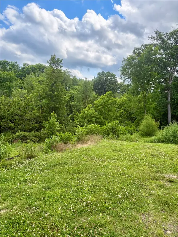 0 Coral/johnston, Pittsburgh, PA 15241