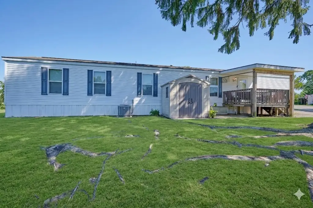 908 Chester, Cranberry, PA 16066 - #1