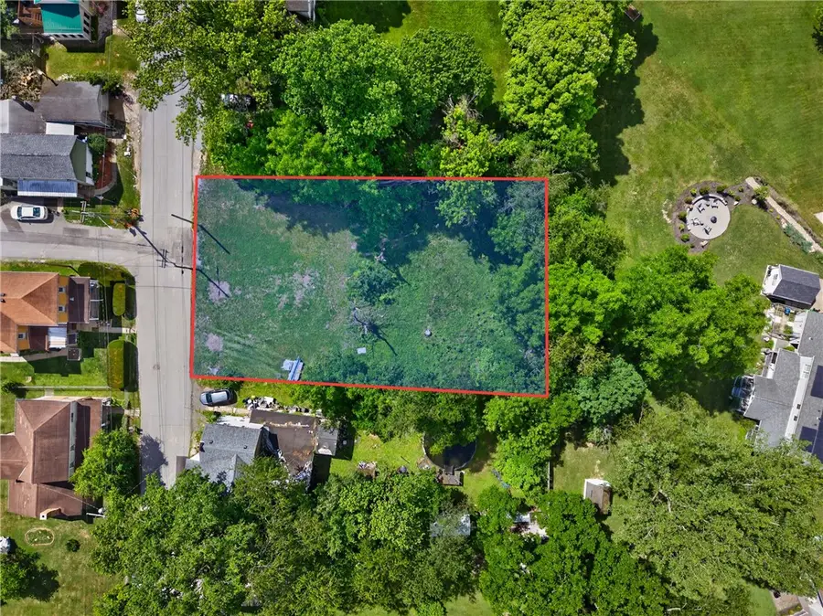 826 Wall St, Sturgeon, PA 15057 - #2