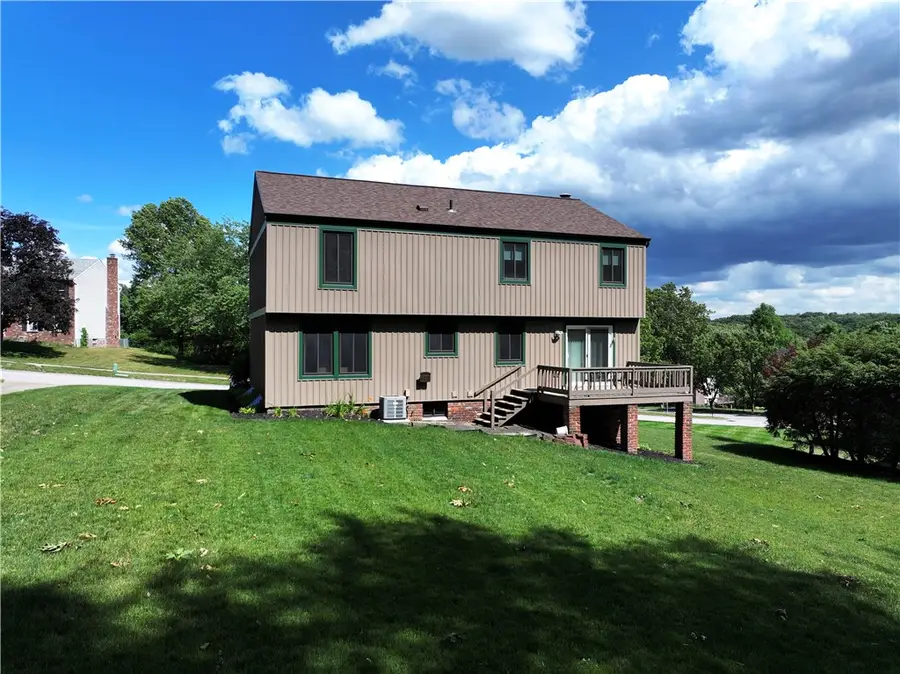 103 Cranston Dr, Moon, PA 15108 - #2