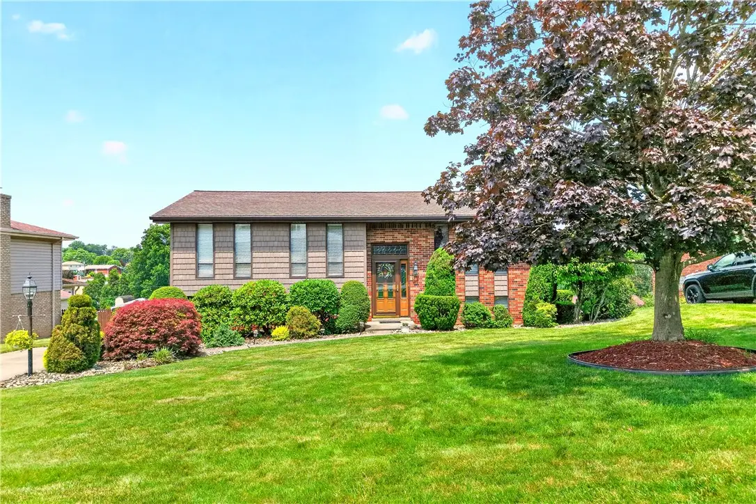 404 Highland Dr, Elizabeth, PA 15037 - #1