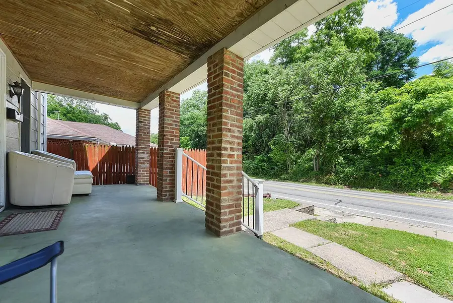 168 Center Ave, Elizabeth, PA 15037 - #2