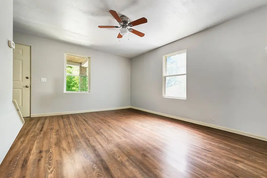 168 Center Ave, Elizabeth, PA 15037 - #3