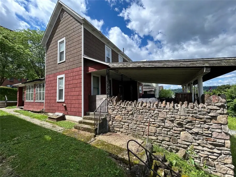 725 Bloom St, Johnstown, PA 15902 - #2