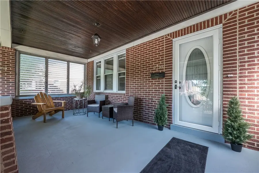 2716 Castlegate Ave, Pittsburgh, PA 15226 - #2
