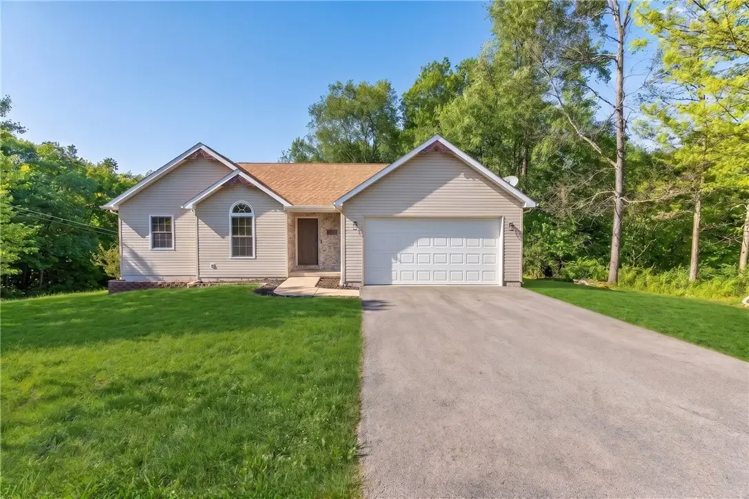 110 Chrie Ln, Butler, PA 16001 - #1