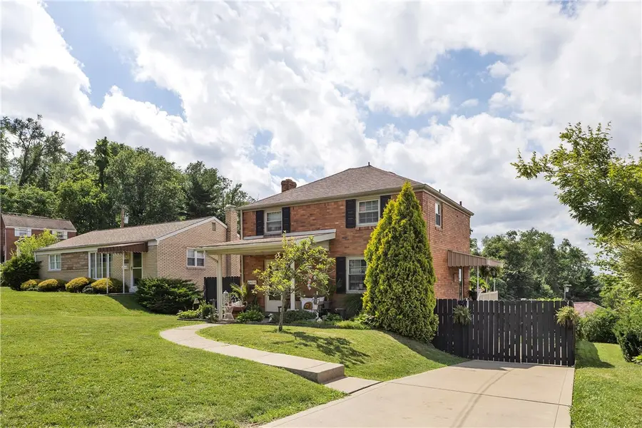 4470 Woodhill Dr, Homestead, PA 15120 - #3