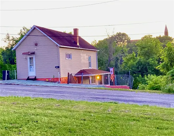 411 Rostraver St, Monessen, PA 15062