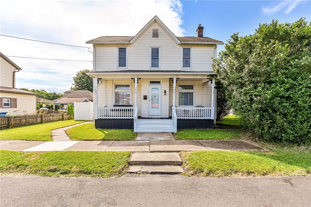27 Oak St, Latrobe, PA 15650 - #1