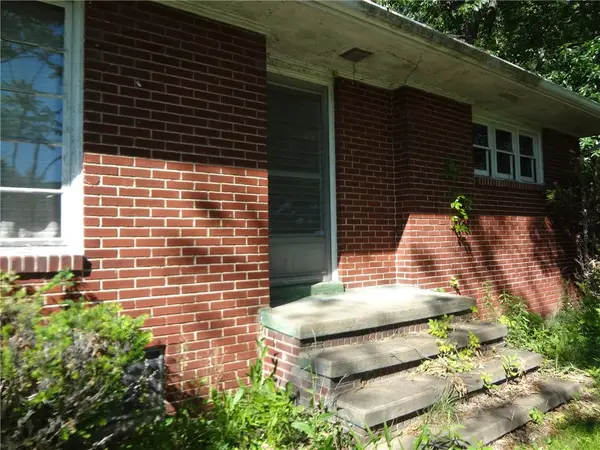 908 Youngstown Ridge Road, Latrobe, PA 15650