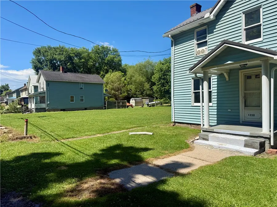 1231 and 1233 Pegtown Ave, North Apollo, PA 15673 - #2