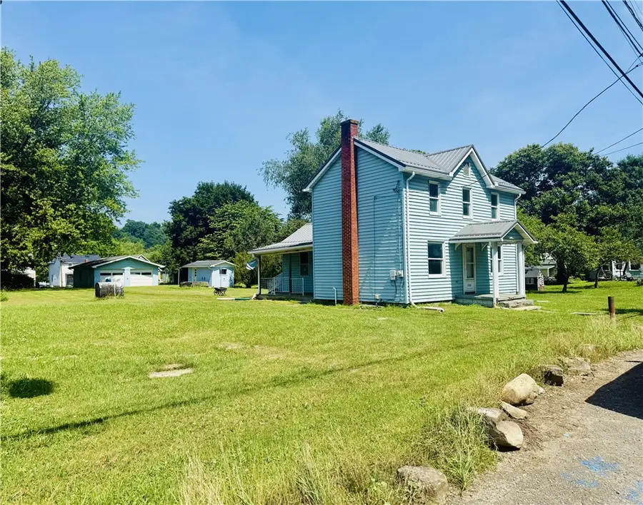1231 and 1233 Pegtown Ave, North Apollo, PA 15673 - #3
