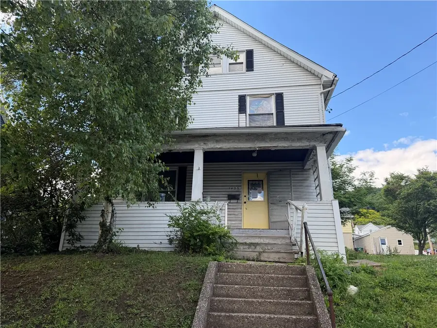 1425 Philadelphia St, Indiana, PA 15701 - #2