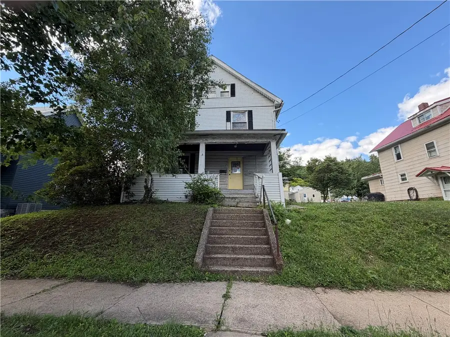 1425 Philadelphia St, Indiana, PA 15701 - #3