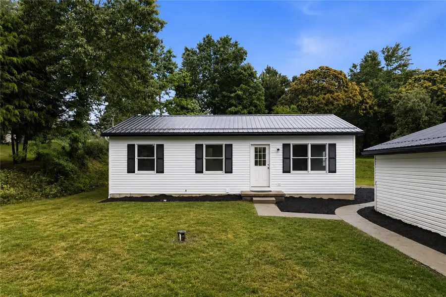 121 Kyle Rd, Valencia, PA 16059 - #2