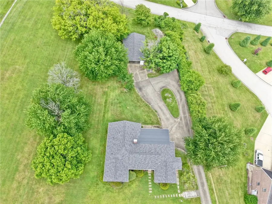 1632 Scenery Dr, Elizabeth, PA 15037 - #2