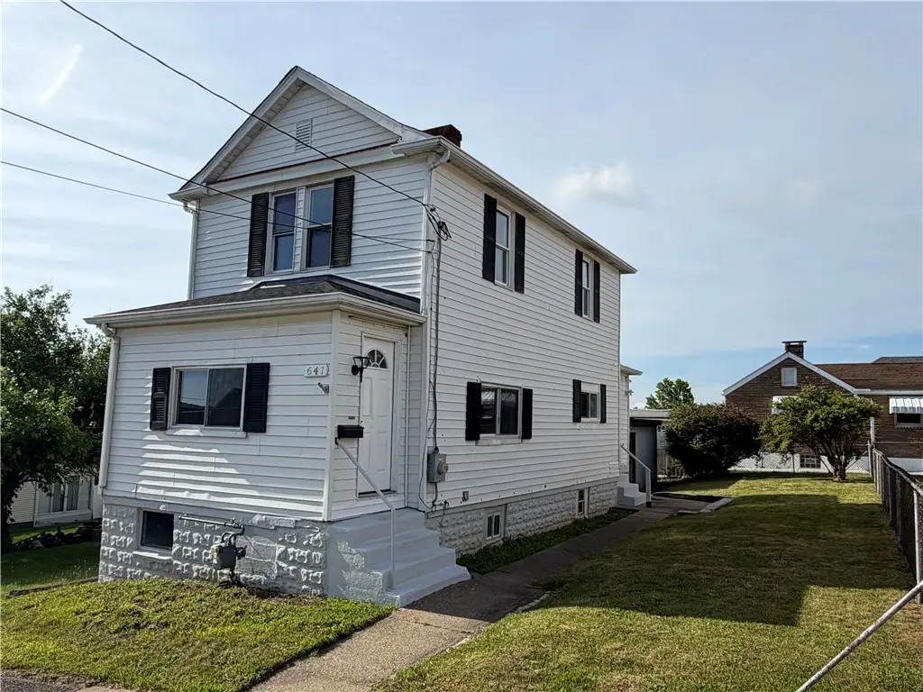641 3rd St, Donora, PA 15033 - #1