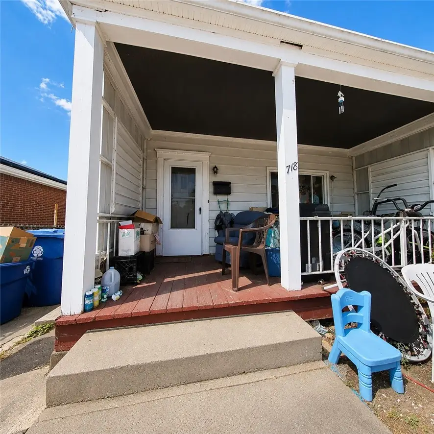 718 Bennett St, McKeesport, PA 15132 - #1