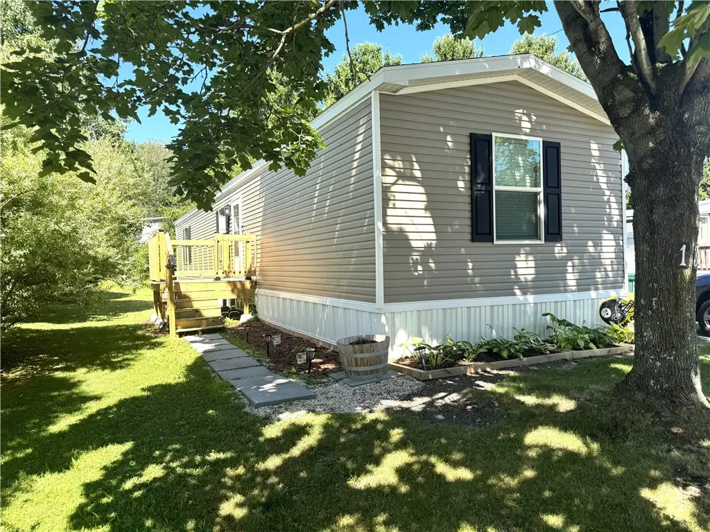 13 Holly Hill Dr, Freedom, PA 15042 - #1