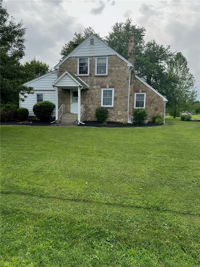 423 Penncraft 04 Cir, East Millsboro, PA 15433 - #1