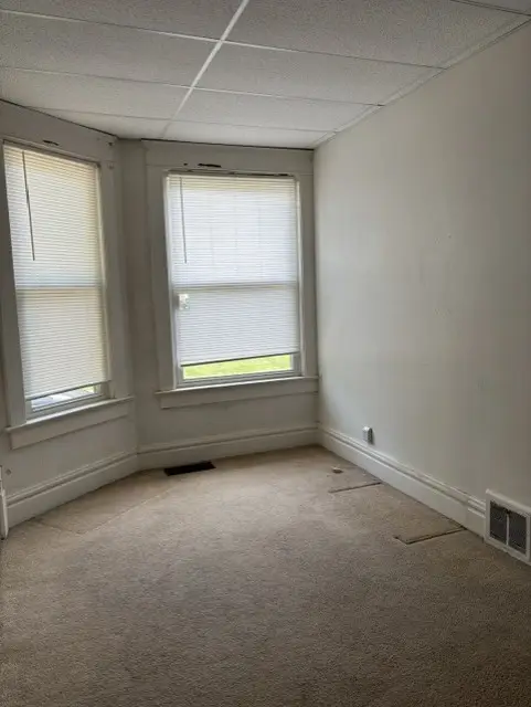 141 E Leasure Avenue, New Castle, PA 16101 - #2