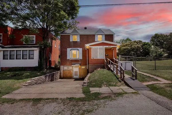 6821 Buchanan Ave, West Mifflin, PA 15122