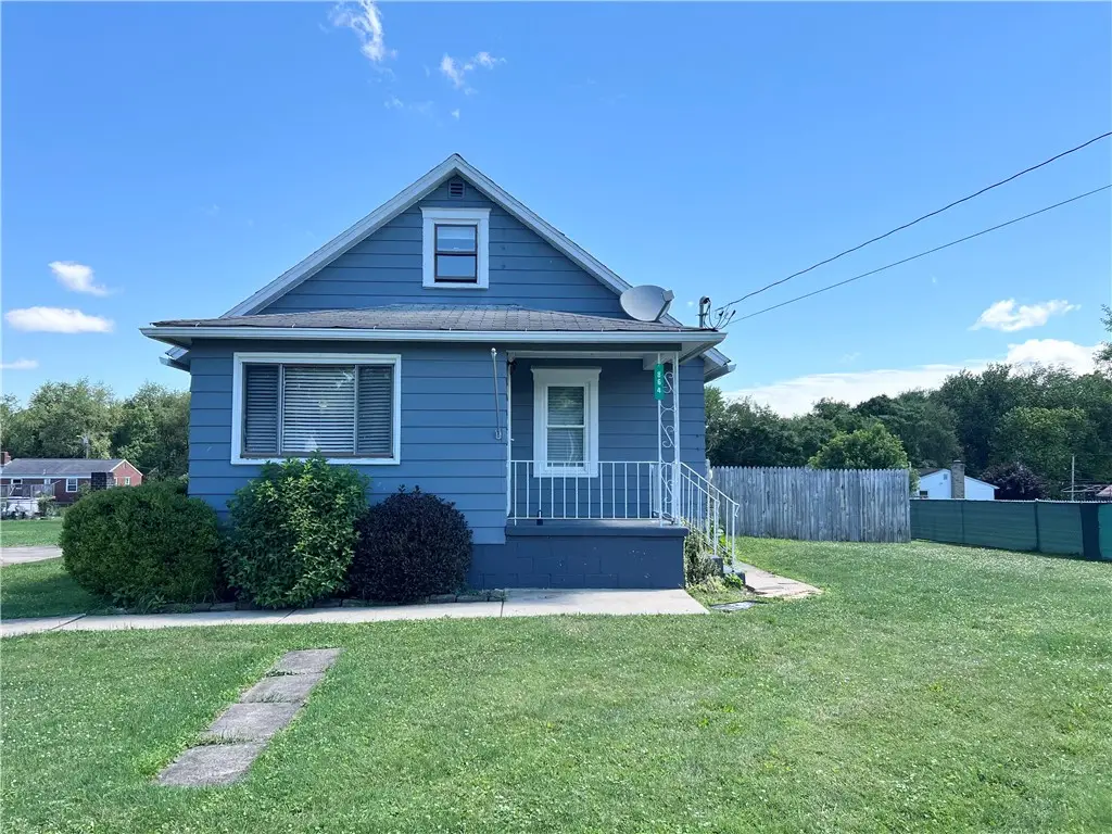 864 8th Street, Leechburg, PA 15656 - #1