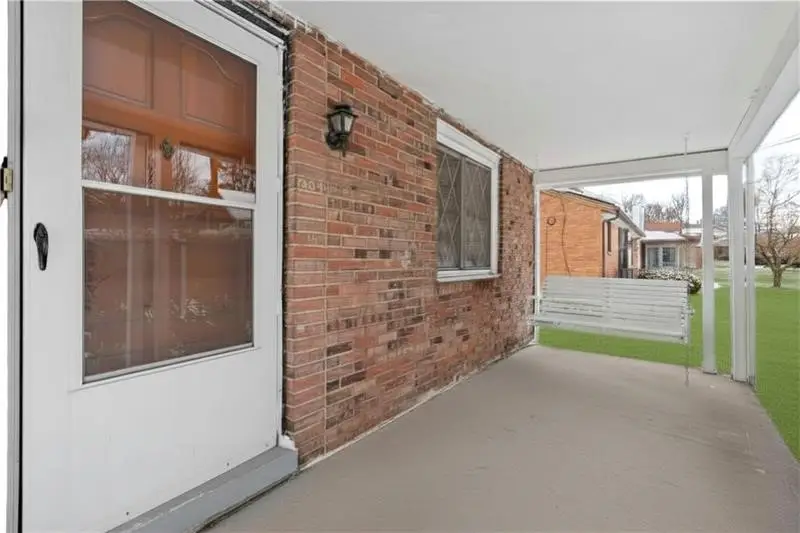 1034 Elwell St, Pittsburgh, PA 15207 - #3
