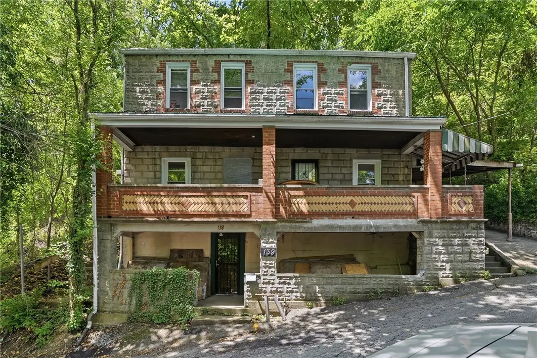 139 Leneake St, Turtle Creek, PA 15145 - #1