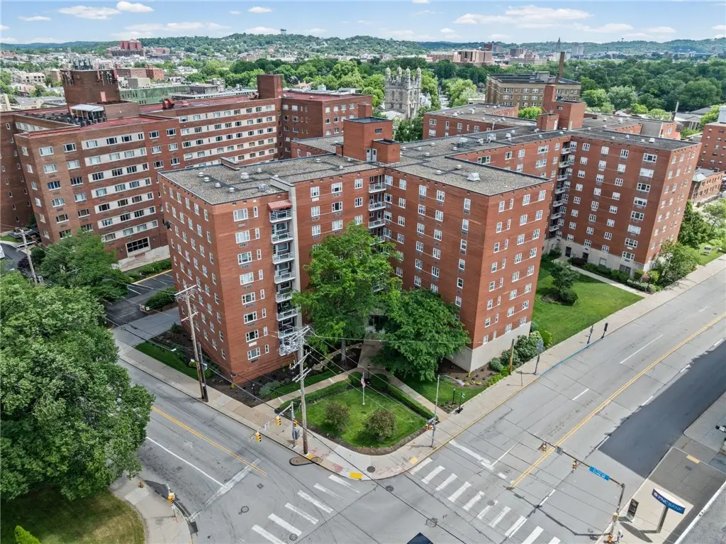 4601 Fifth #221, Pittsburgh, PA 15213 - #1