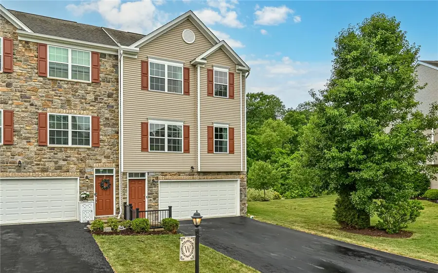 691 Freedom Dr, Carnegie, PA 15106 - #2
