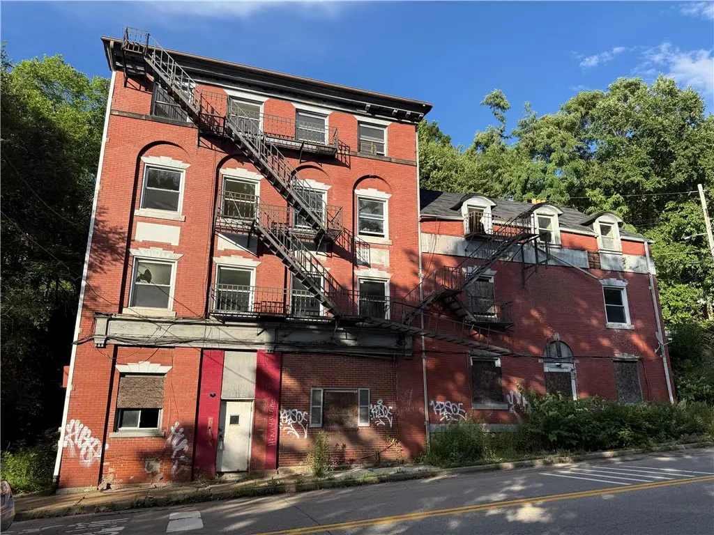 600 Oakwood St, Pittsburgh, PA 15208 - #1